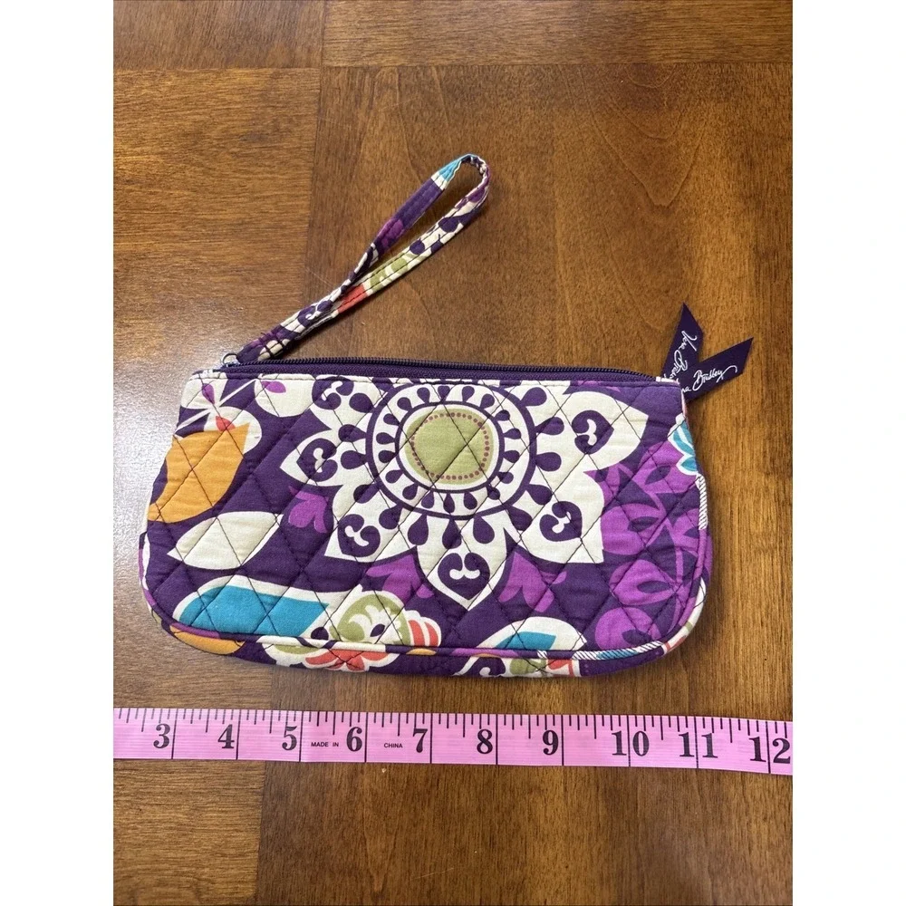 VERA BRADLEY Zip‎ Wristlet - Plum Crazy Pattern - Phone Size - Exact One